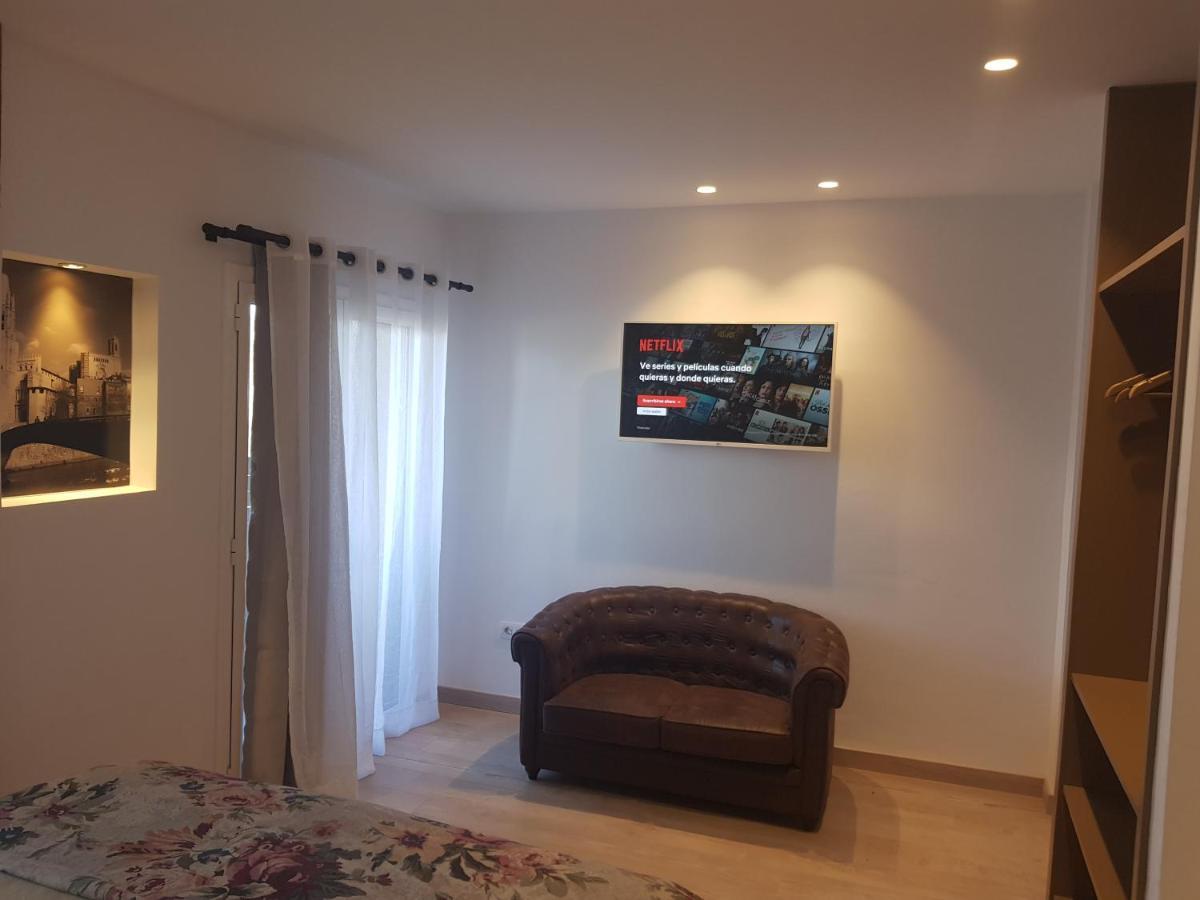 Turistic Girona - Piso De 1, 2 O 3 Habitaciones Eksteriør billede