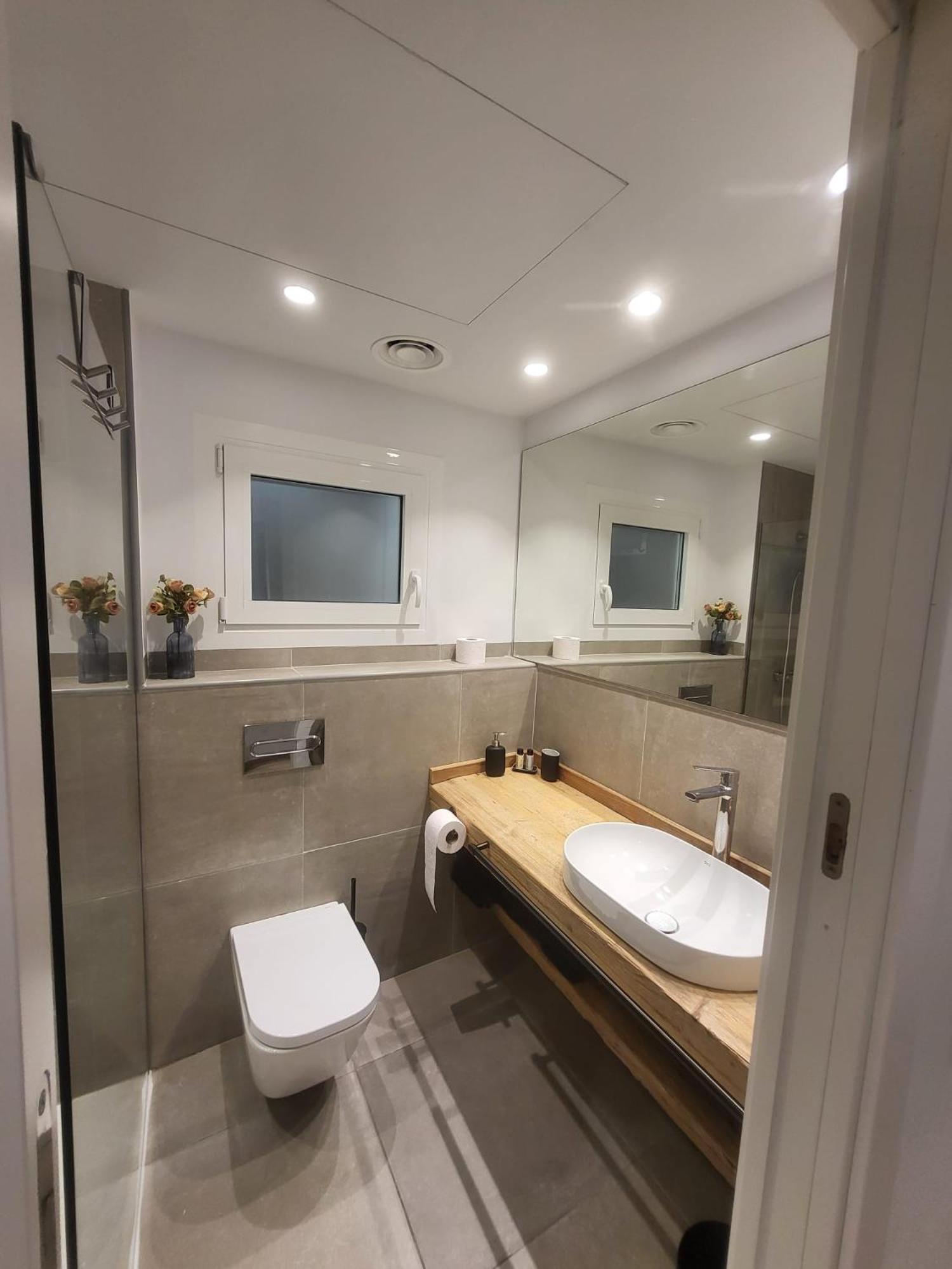 Turistic Girona - Piso De 1, 2 O 3 Habitaciones Eksteriør billede
