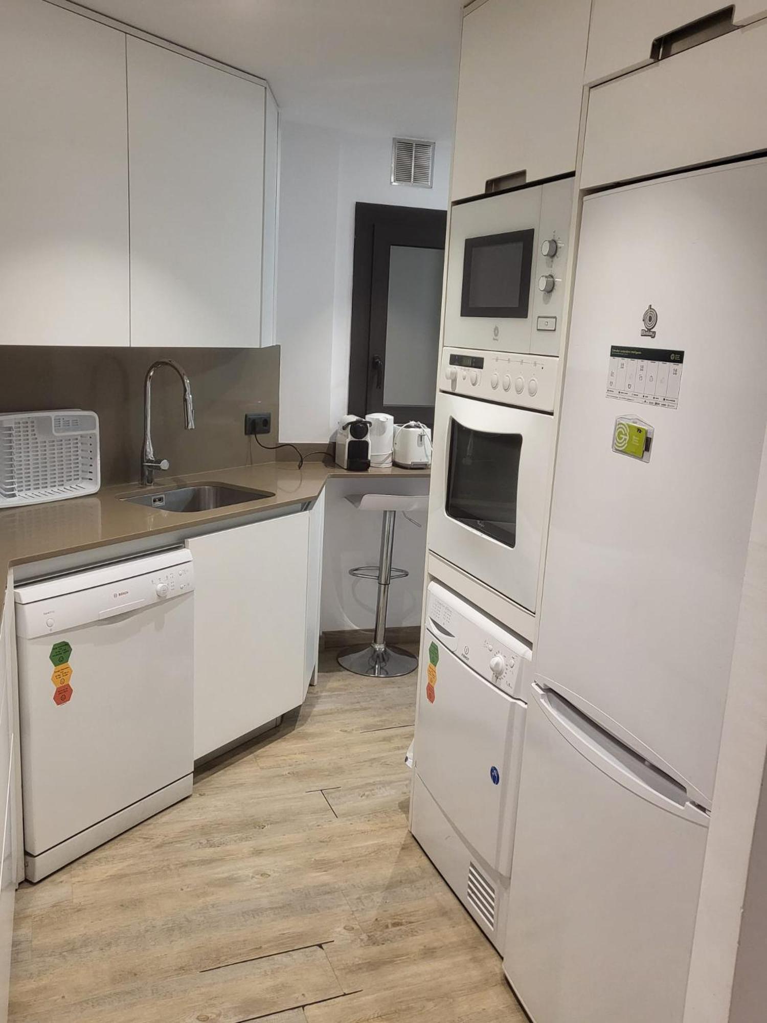 Turistic Girona - Piso De 1, 2 O 3 Habitaciones Eksteriør billede